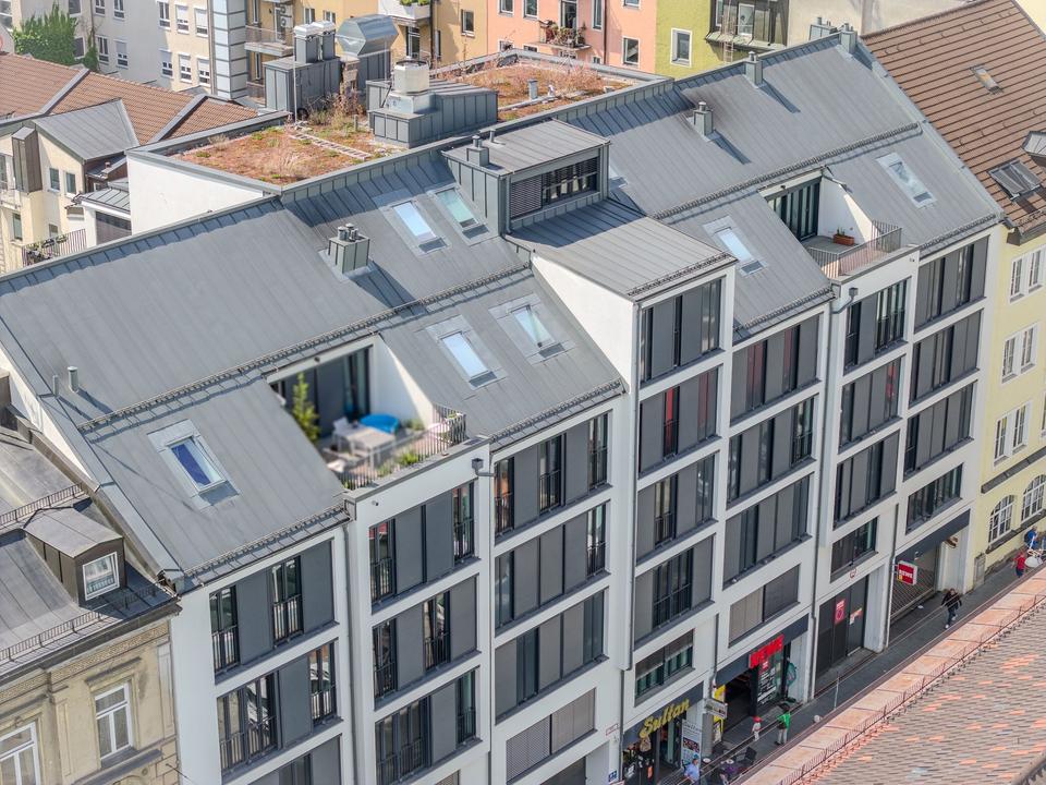 Thumbnail-Helle und geräumige 4-Zimmer-Wohnung in München - Goethestraße