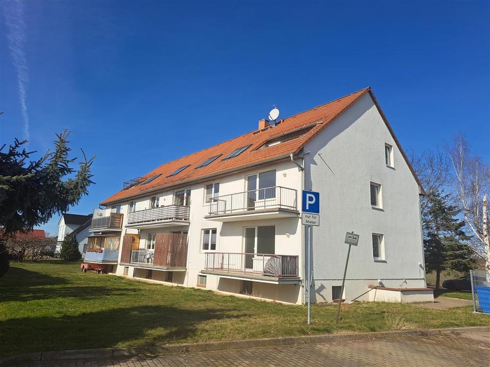 Thumbnail-Wohnung 4-ZimmerWhg 1.OG re.+ST6