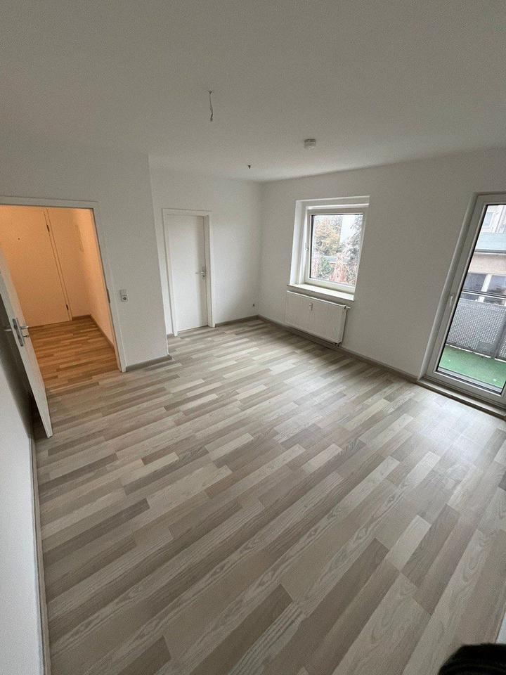 Thumbnail-***2 Monate Kaltmietfrei*** Helle 3-Zimmer-Wohnung mit Balkon in Glauchau