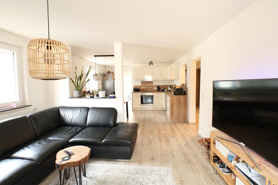 Thumbnail-Wunderschöne 3,5 Zi.-Wohnung mit Loggia | EBK | STPL.