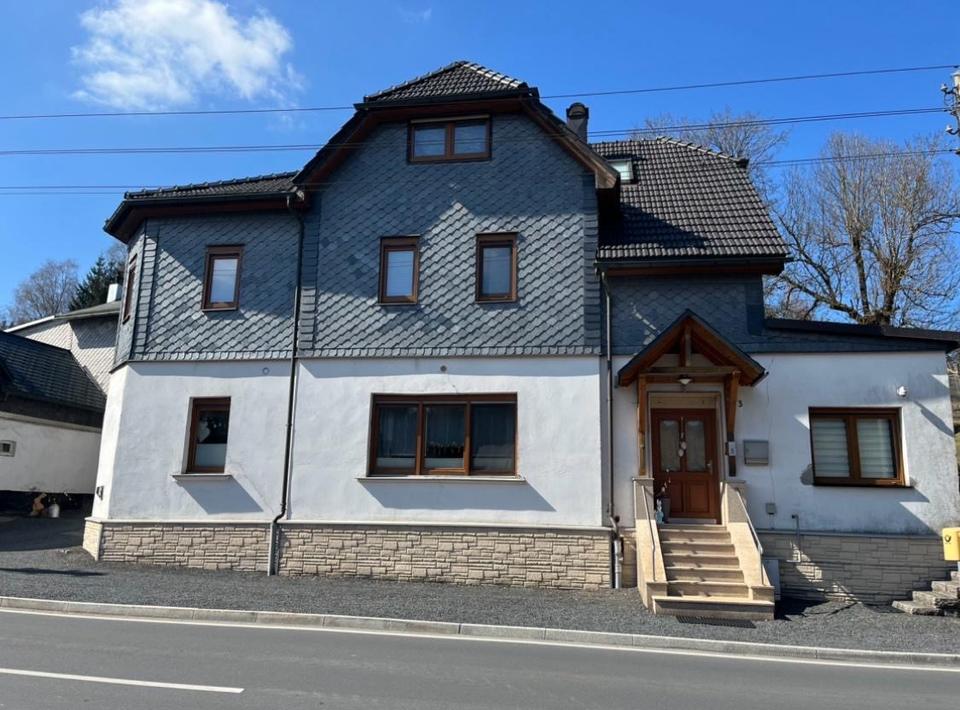 Thumbnail-Einfamilienhaus + Einliegerwohnung, Kernsaniert 2015, Effizienz C