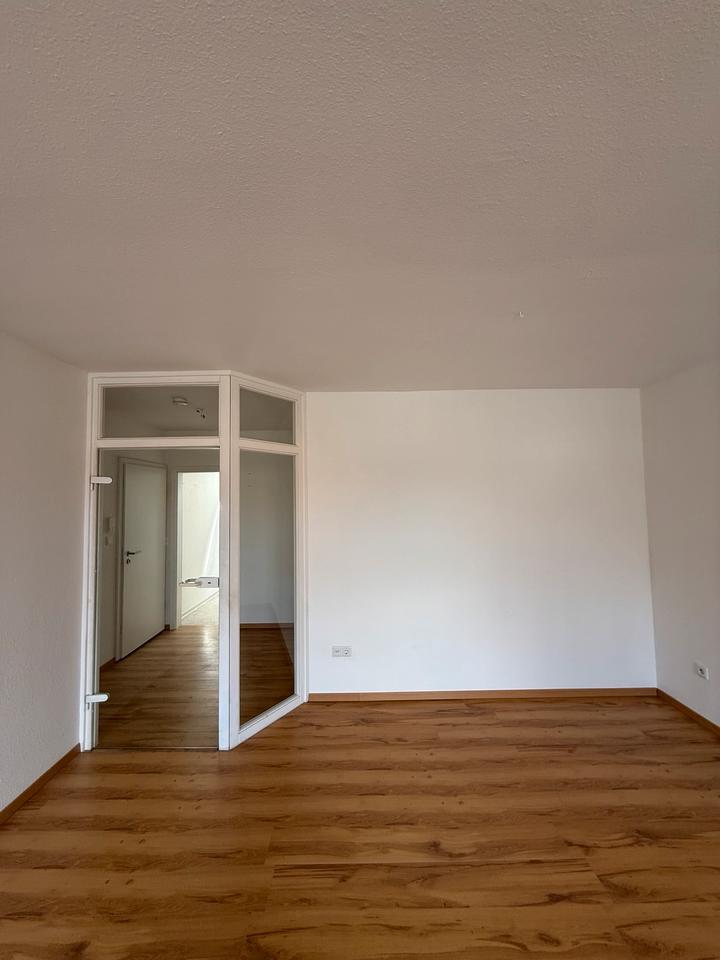 Thumbnail-2-Zi.-Whg. m. Balkon u. TG-Platz in OHZ-Stadtmitte zu vermieten