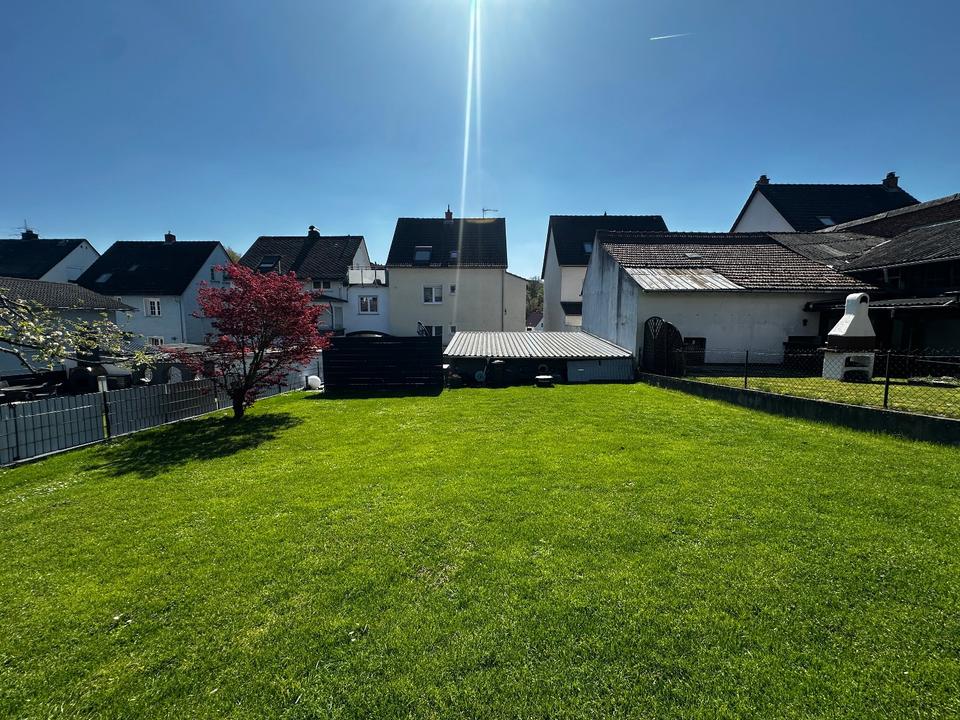 Thumbnail-Großzügiges Einfamilienhaus mit 7 Zimmern in Aßlar