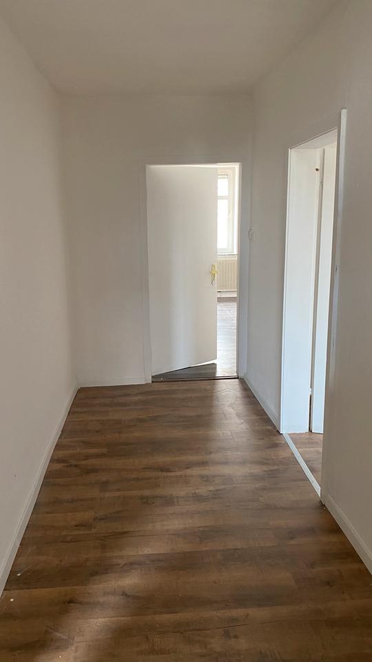 Thumbnail-3-Zimmer-Wohnung – teilweise frisch renoviert – 01.04. verfügbar