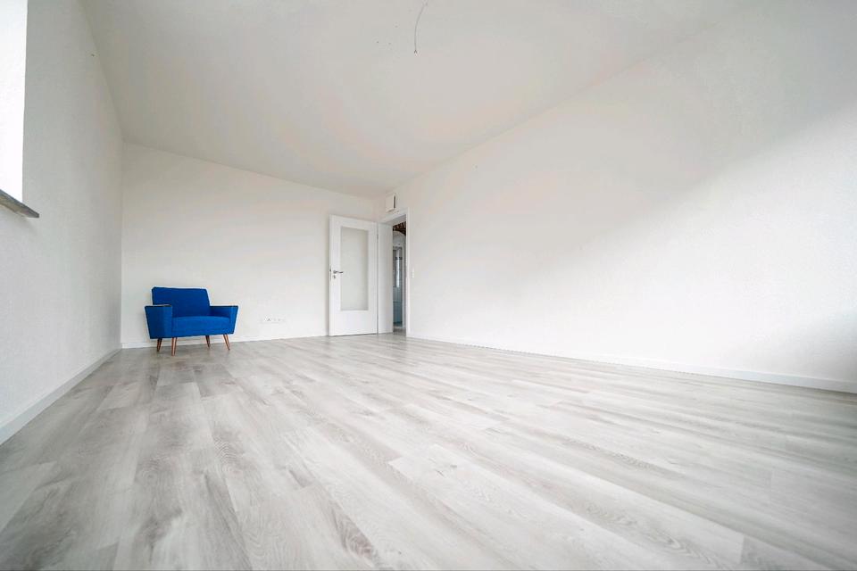 Thumbnail-Schöne 4,5 Zimmer Wohnung mit Balkon, Garage & Weitblick