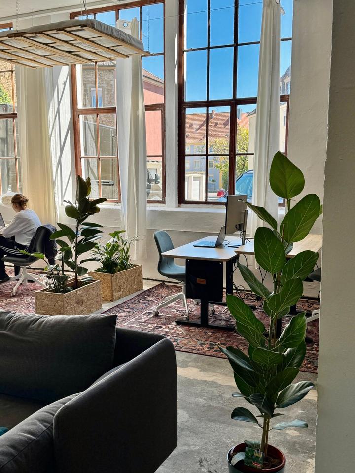 Thumbnail-Coworking Büro Gemeinschaft Schreibtisch Lager Studio