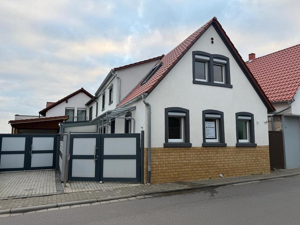 Thumbnail-Erstbezug nach Sanierung: Freundliches 4-Zimmer-Einfamilienhaus