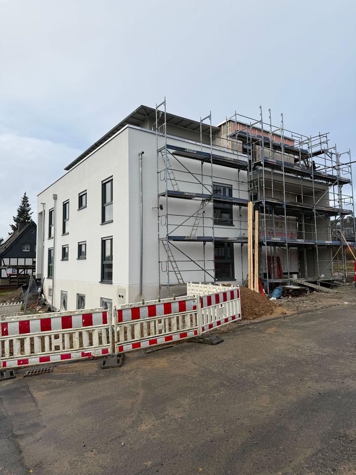 Thumbnail-Moderne 4-Zimmer-Wohnung in Lindlar mit Balkon