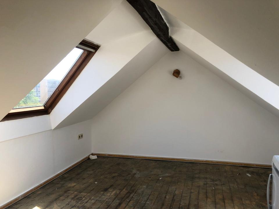 Thumbnail-Helle 1,5-Zimmer-Dachgeschosswohnung in der Nordstadt Hildesheim