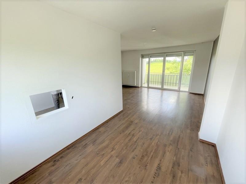 Thumbnail-Erdgeschoss 3,5 Zimmer mit Balkon