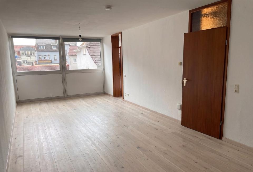 Thumbnail-Stadtmitte- Bad Homburg: Helles 1-Zimmer-Apartment