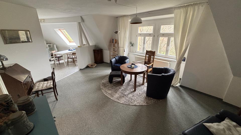 Thumbnail-Helle Dachgeschosswohnung mit Panoramablick – 2 Zimmer, 68 m²