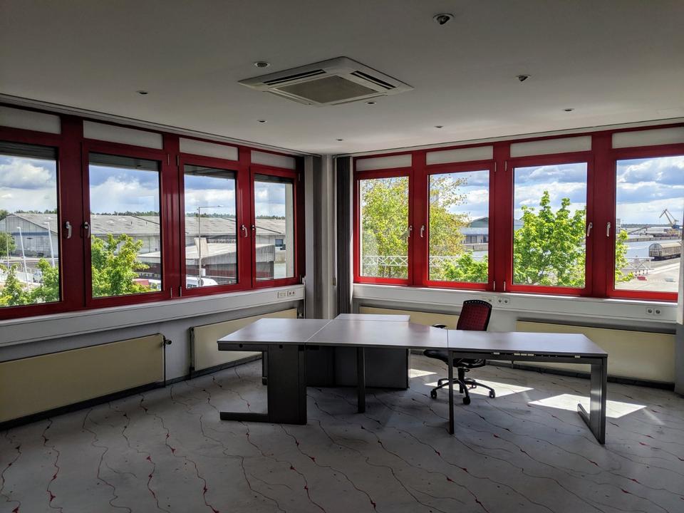 Thumbnail-All-in Miete: Büroräume ab 19,50 €qm im Nürnberger Hafen