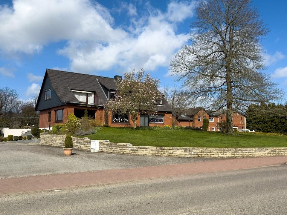 Thumbnail-Individuelles, geräumiges 7-Zimmer Einfamilienhaus in Ottendorf