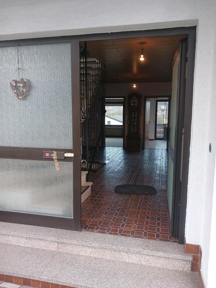 Thumbnail-Mietwohnung 5 Zimmer, Küche, Bad