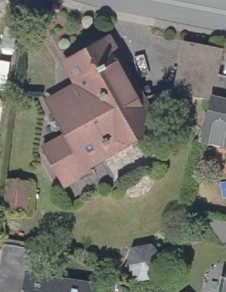 Thumbnail-1-2 Familienhaus mit Brandschaden - provisionsfrei