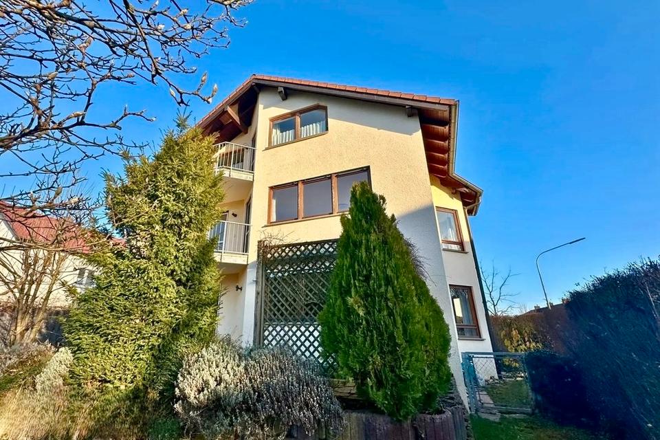 Thumbnail-helle 3-Zimmer Wohnung mit großzügigem Balkon und Aussicht