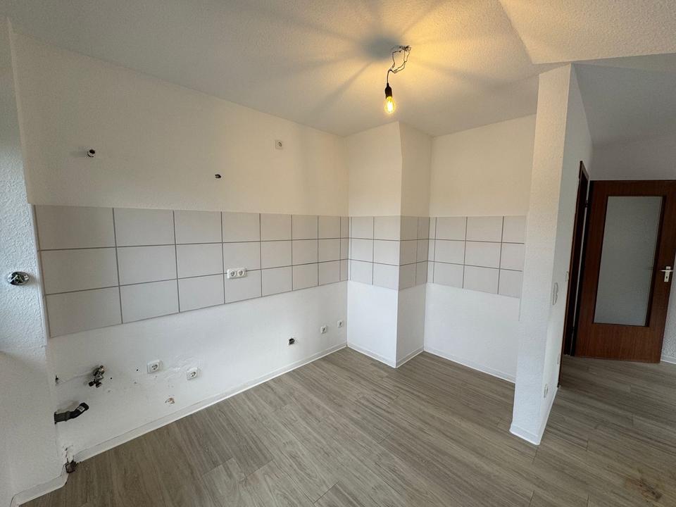 Thumbnail-Helle 2-Zimmer-Dachgeschoss-Wohnung mit Balkon Mülheim Speldorf