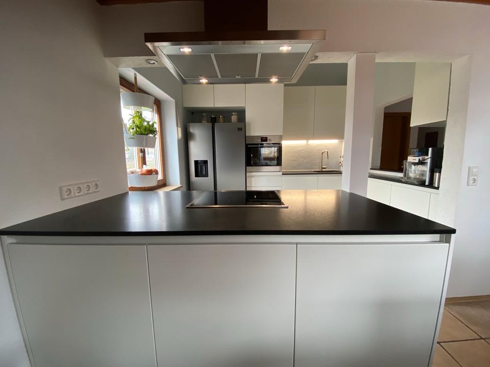 Thumbnail-DG Wohnung mit Kochinsel und Kamin