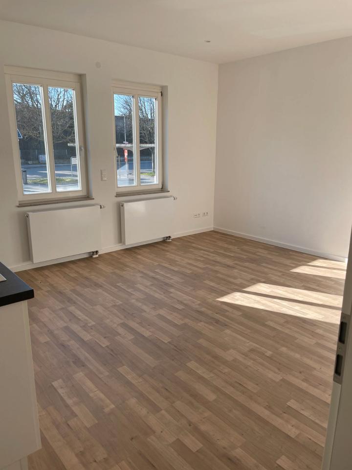 Thumbnail-Helle 1,5 Zimmer moderne Stadtwohnung mit Top Anbindung