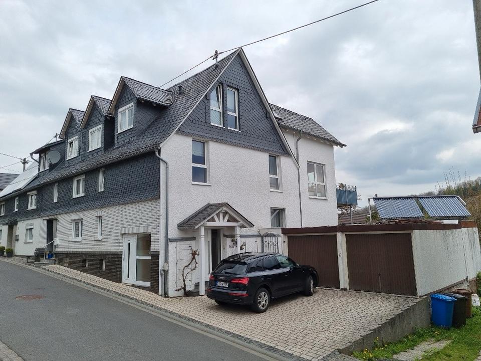 Thumbnail-Wunderschöne 8-Zimmer-Wohnung in Neunkirchen-Altenseelbach