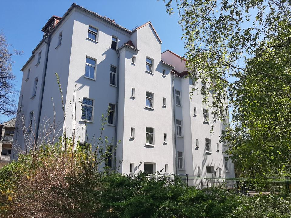 Thumbnail-Sonnige, frisch renovierte Altbauwohnung in ruhiger Wohnlage!