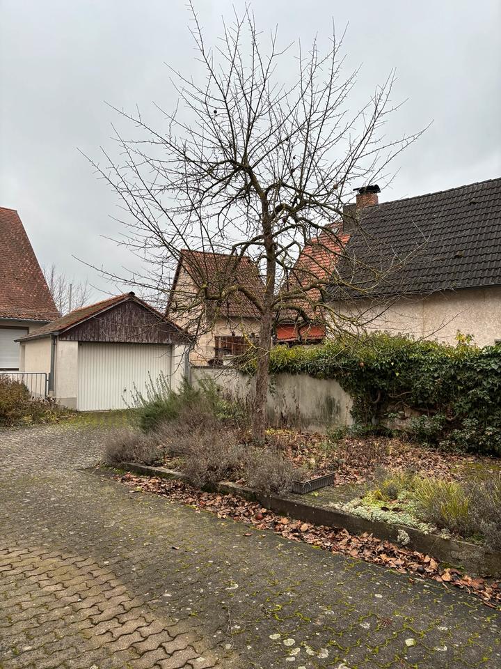 Thumbnail-Haus in Kemmern mit 8 Zimmern und kleinen Garten und Garage