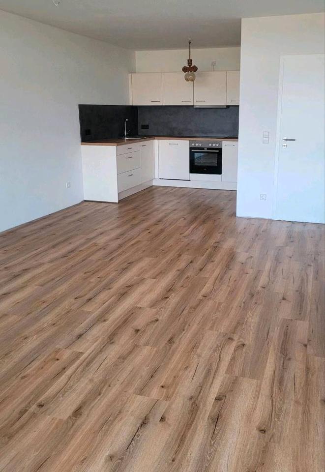 Thumbnail-Frisch sanierte Wohnung 2ZKB, neue Küche, Balkon, 64qm in Graben