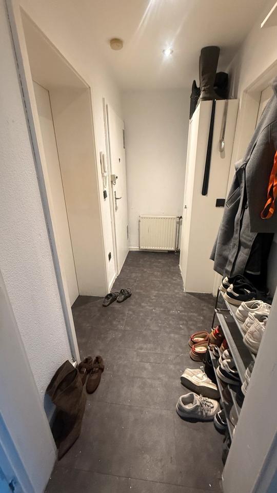 Thumbnail-Zimmer in 4er Frauen-WG in Köln-Mülheim (nicht möbiliert)