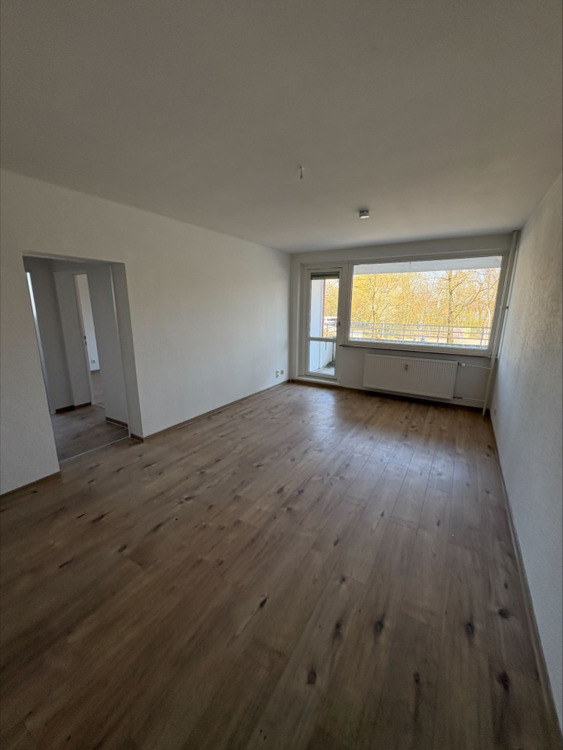 Thumbnail-Gemütliche 2-Zimmer-Etagenwohnung in Emden – Bequemes Wohnen auf 57,97 m²