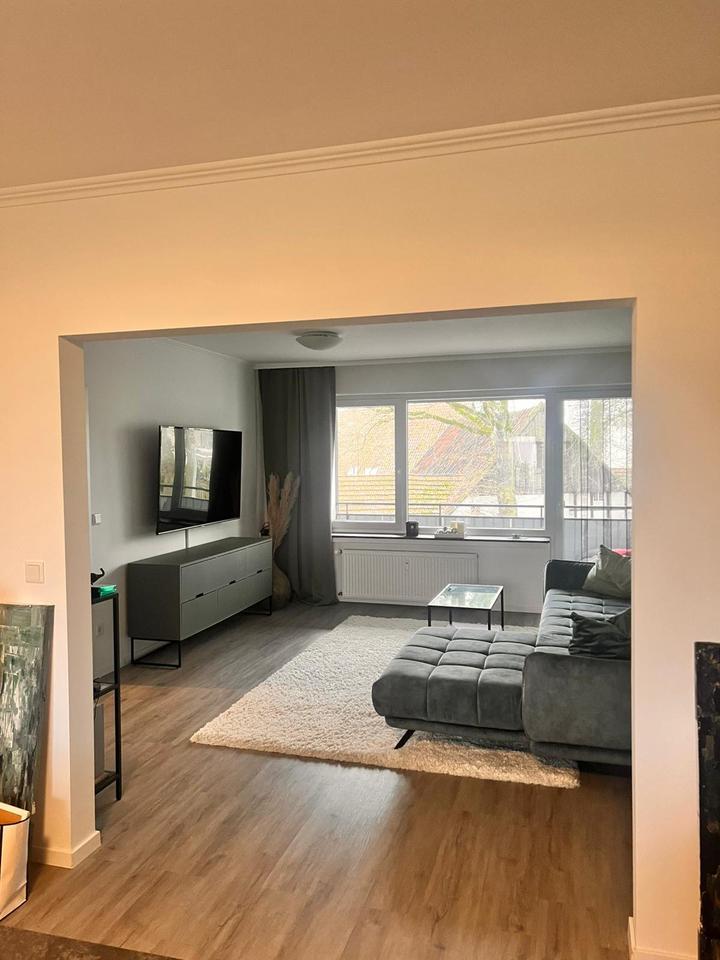 Thumbnail-Moderne voll möblierte 4 Zi. Wohnung m. 2 Balkonen in Bielefeld