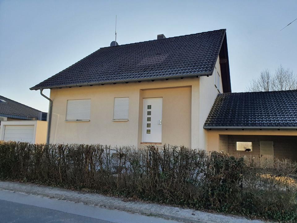 Thumbnail-Einfamilienhaus mit zwei Doppelgaragen in Rimbach - Rohbauzustand