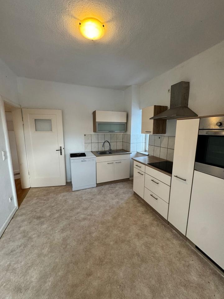 Thumbnail-3-Zimmer-Dachgeschosswohnung mit Einbauküche Nähe AKH