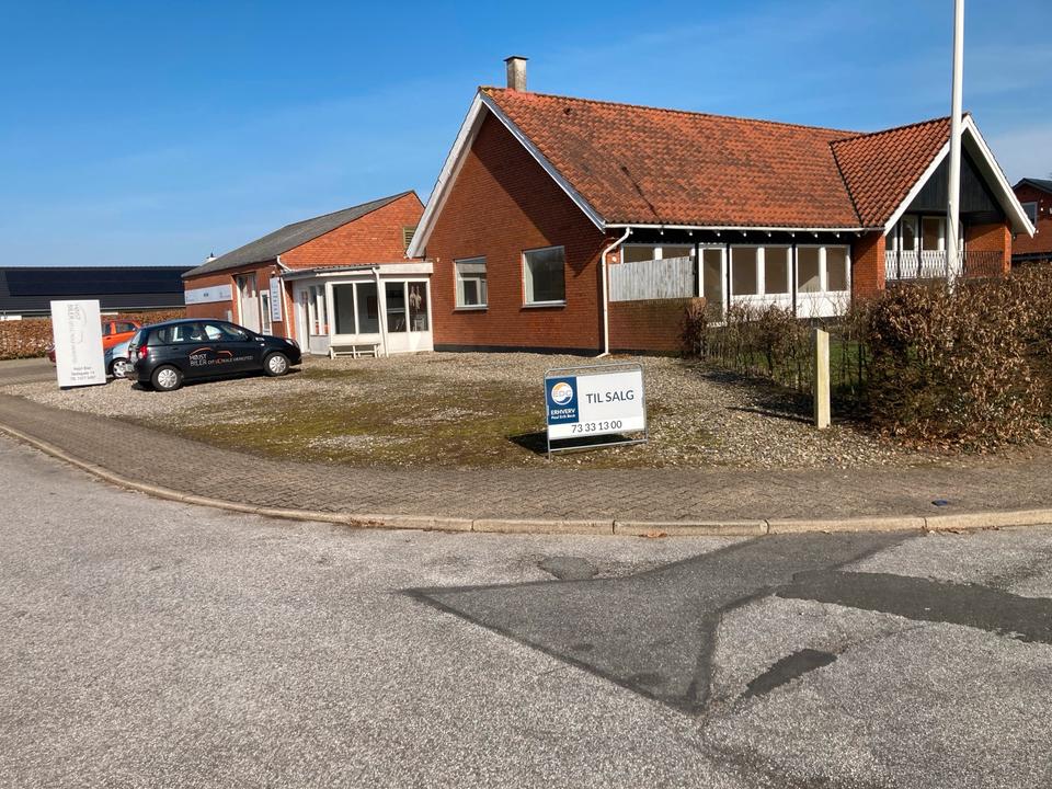 Thumbnail-Haus und autowerkstat in Danmark Skolegade 14 Øster Højst 6240 Lø