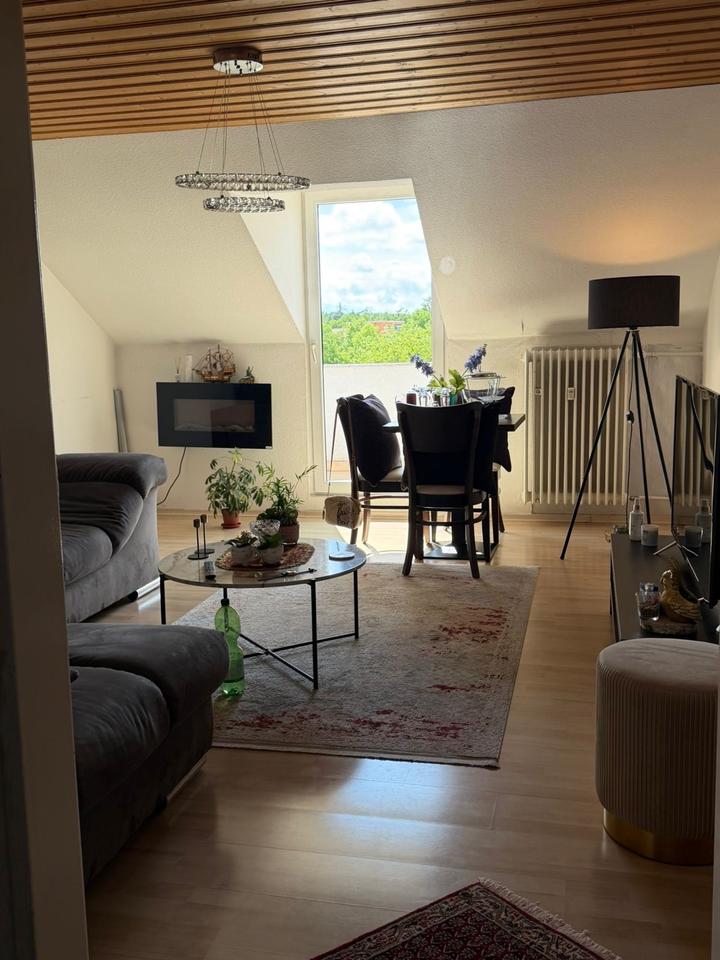 Thumbnail-Drei Zimmer Wohnung