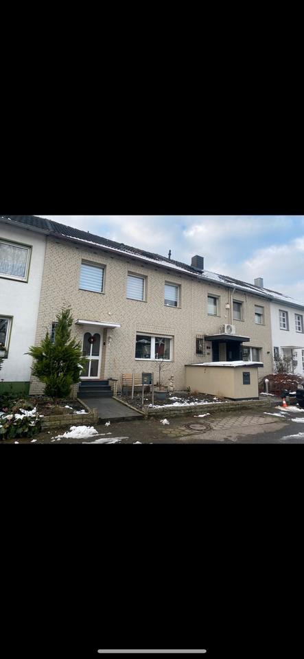 Thumbnail-Reihenhaus zur Miete mit Garten und Keller