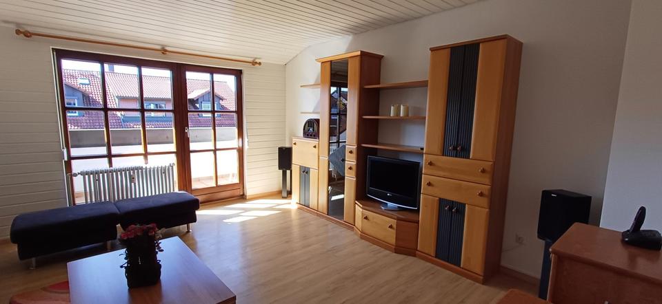 Thumbnail-Möblierte 2 Zi.- DG-Whg in bevorzugter Wohnlage Ingolstadt West