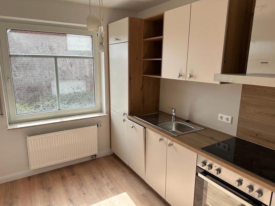 Thumbnail-Wohnung in Emden 2 Zimmer Küche Bad