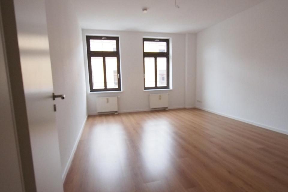 Thumbnail-Gut geschnittene 3-Zimmer-Wohnung mit Einbauküche in Halle-Südstadt