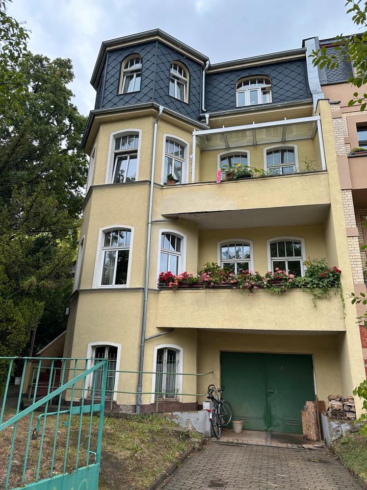 Thumbnail-Dachgeschosswohnung in charmanter Stadtvilla