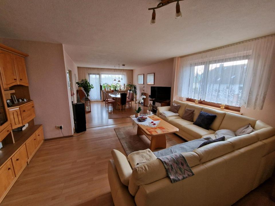 Thumbnail-2 ZKB mit EBK, Balkon, Kamin und opt. Garage in BS Stöckheim