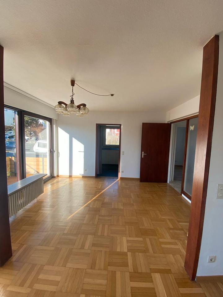 Thumbnail-Helle 3-Zimmer-Wohnung mit Balkon in Nürtingen Perfekt für Paare