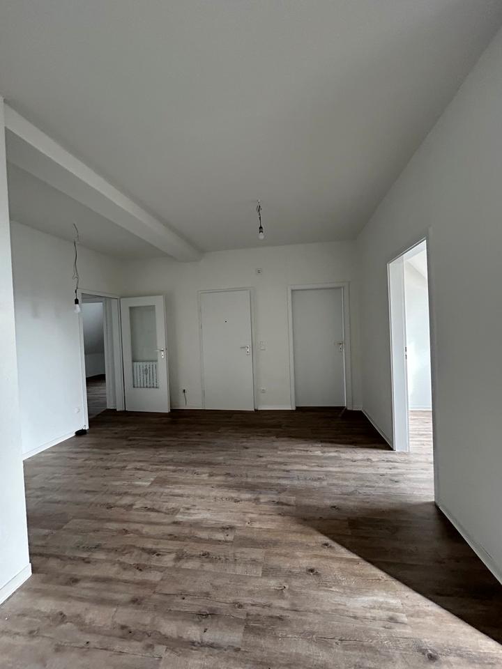 Thumbnail-Helle 4,5 - Zimmer Wohnung in Recklinghausen