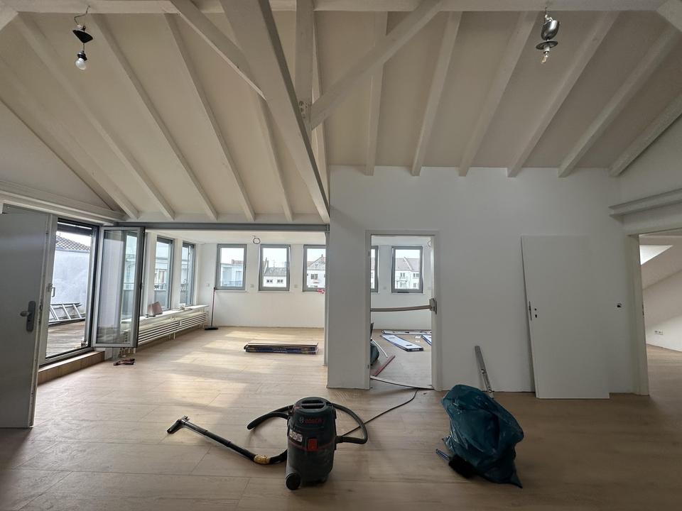 Thumbnail-Penthouse in Bestlage – privates Treppenhaus (Hauscharakter) & große uneinsehbare Dachterrasse