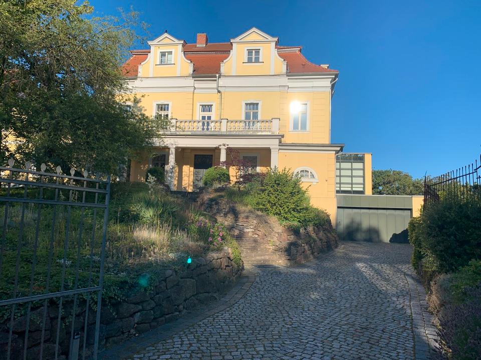 Thumbnail-Exklusive möblierte Wohnung in stilvoller Barockvilla (1631) in HalleSaale