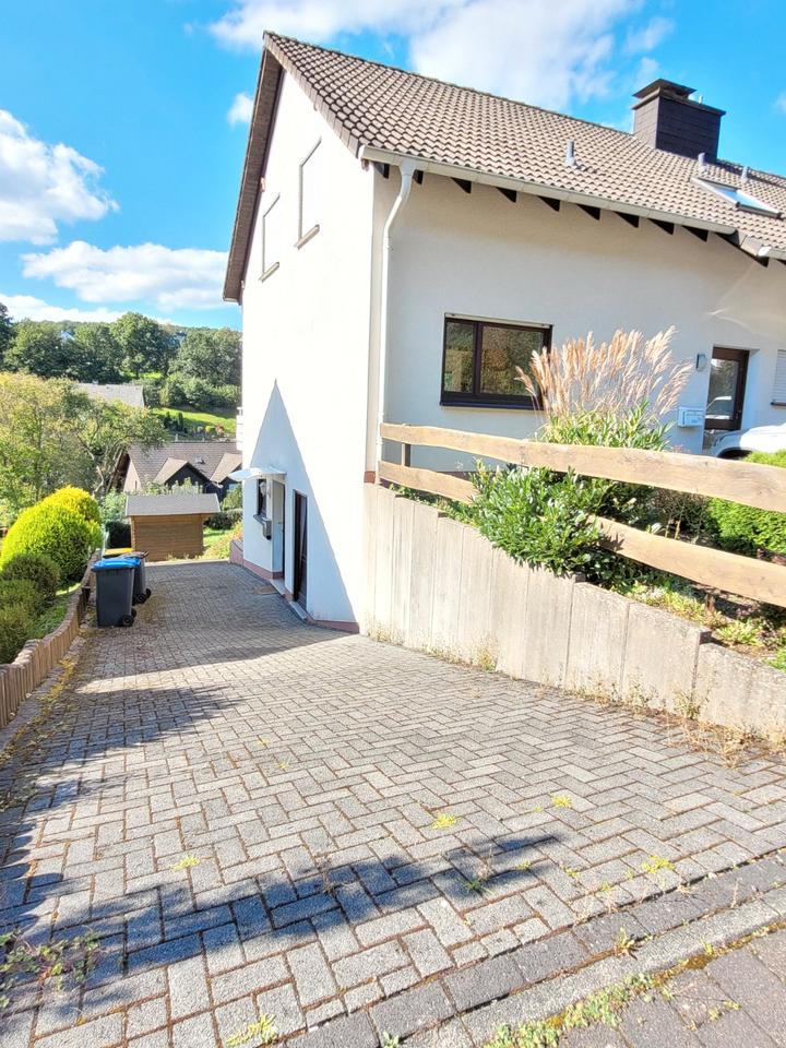 Thumbnail-Schönes Haus mit 2 Wohnungen in 57074 Siegen-Bürbach