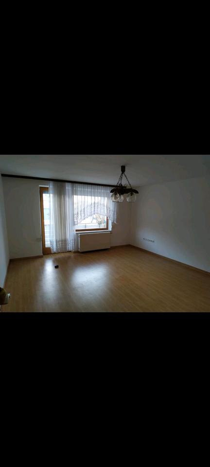 Thumbnail-biete Appartement 700€ Stellplatz 30€ Nebenkosten 250€ i