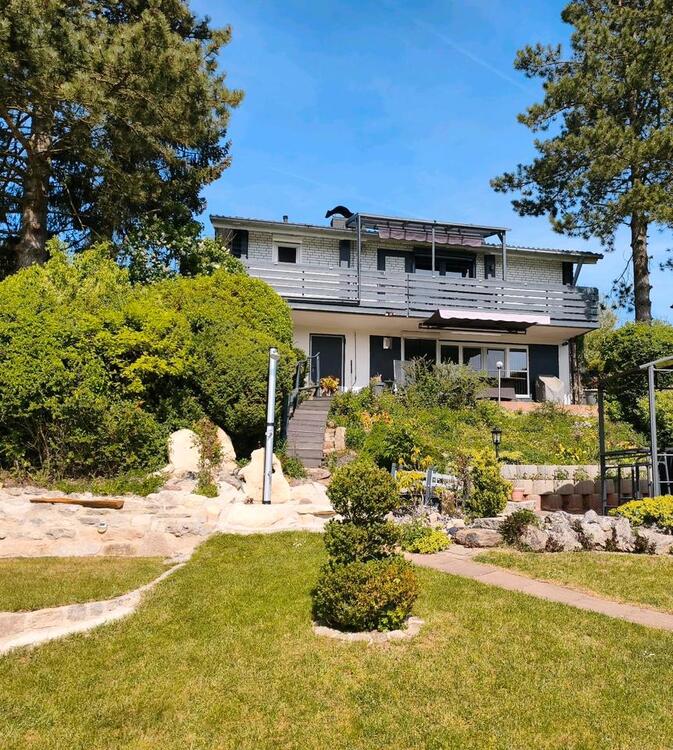 Thumbnail-Einfamilienhaus im Grünen von Privat