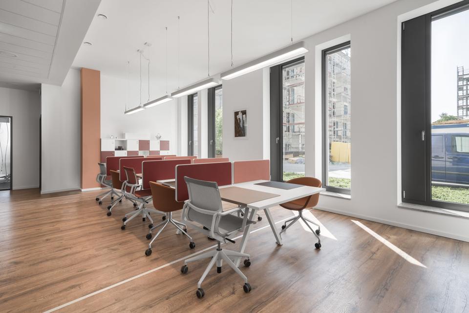 Thumbnail-Coworking-Bereich in REGUS Berliner Carree
