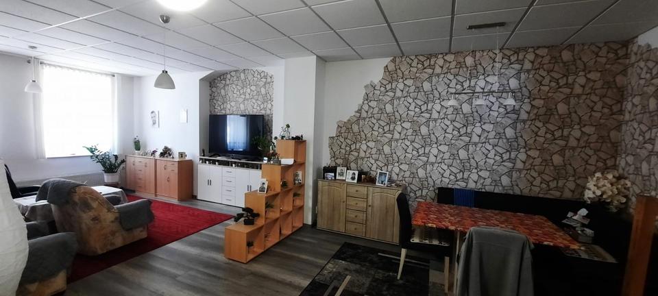 Thumbnail-2-Zi.Whg. im EG mit sonnigem Garten im Zentrum von Oelsnitz